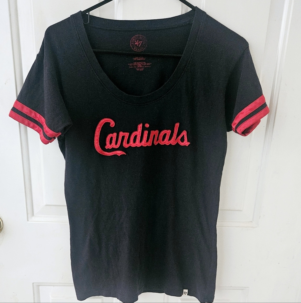 47 Brand Cardinals Tee in Navy & Red